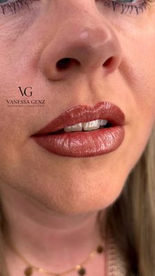 Vanessa_Genz-Expertinfürpmuundästhetik_LippenFRISCHPIGMENTIERT