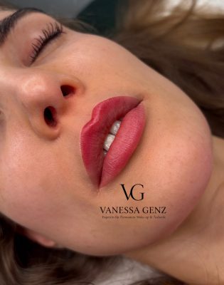 Vanessa_Genz-Expertinfürpmuundästhetik_lippenfrisch1